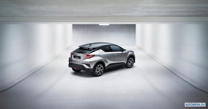 2017 Toyota C-HR hybrid - фотография 21 из 34 2017 Toyota C-HR hybrid - фотография 21 из 34