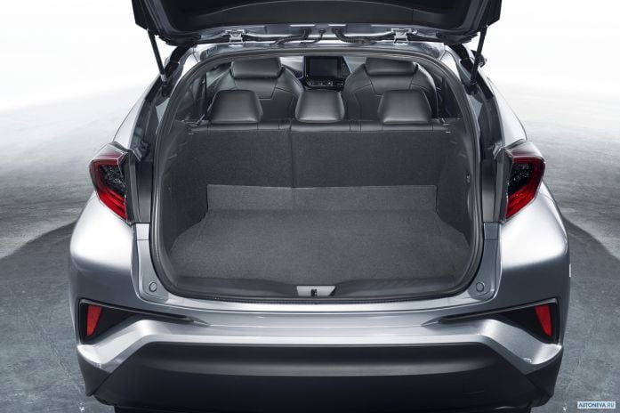2017 Toyota C-HR hybrid - фотография 31 из 34 2017 Toyota C-HR hybrid - фотография 31 из 34