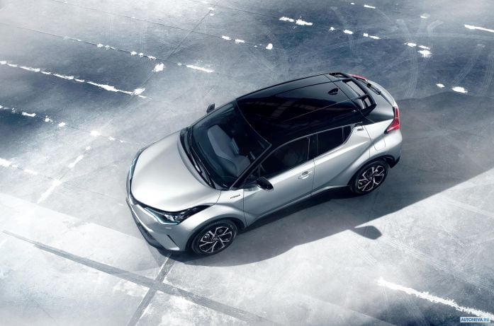 2017 Toyota C-HR hybrid - фотография 32 из 34 2017 Toyota C-HR hybrid - фотография 32 из 34