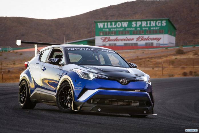 2017 Toyota C-HR R-tuned Concept - фотография 11 из 17 2017 Toyota C-HR R-tuned Concept - фотография 11 из 17