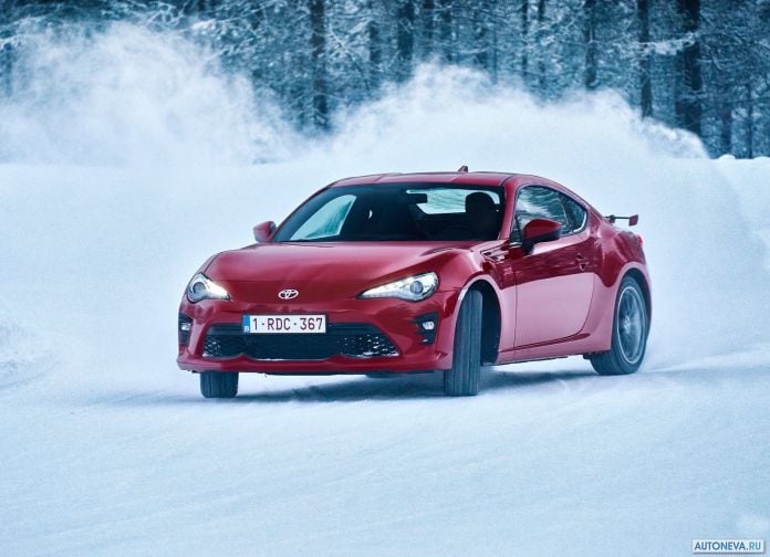 2017 Toyota GT86 - фотография 14 из 123