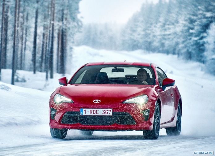 2017 Toyota GT86 - фотография 18 из 123