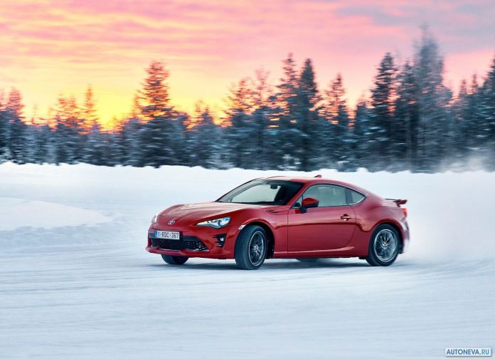 2017 Toyota GT86 - фотография 22 из 123