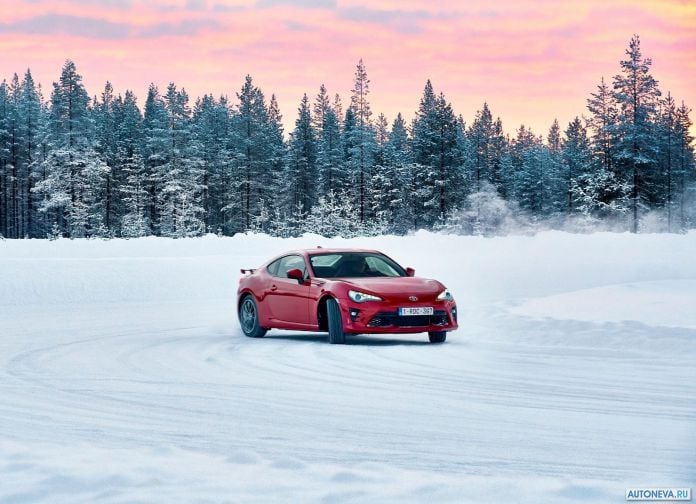2017 Toyota GT86 - фотография 23 из 123