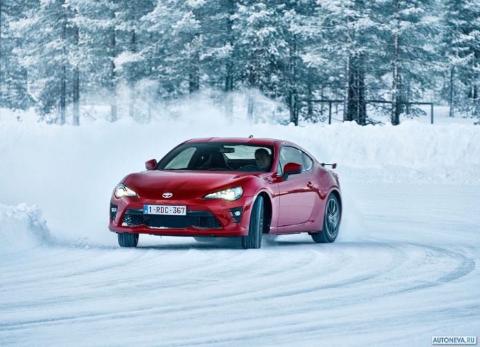 2017 Toyota GT86 - фотография 24 из 123