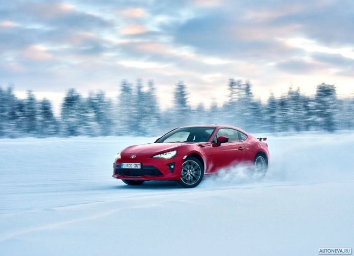 2017 Toyota GT86 - фотография 25 из 123