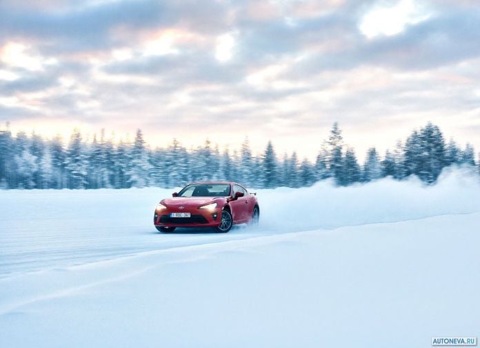 2017 Toyota GT86 - фотография 26 из 123