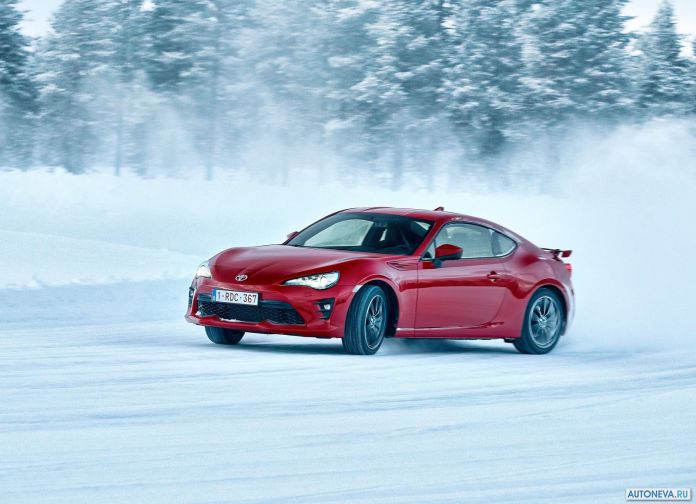 2017 Toyota GT86 - фотография 28 из 123