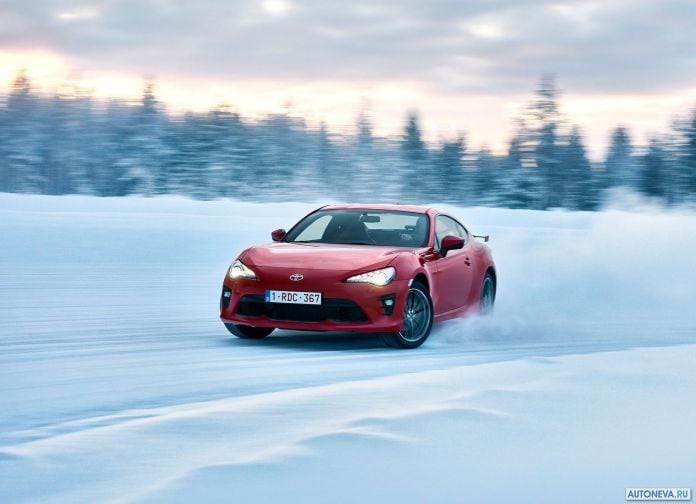 2017 Toyota GT86 - фотография 29 из 123
