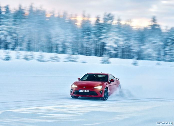 2017 Toyota GT86 - фотография 35 из 123