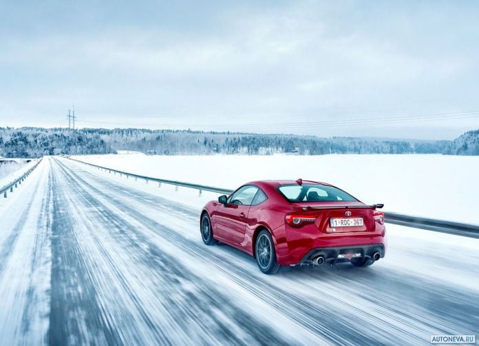 2017 Toyota GT86 - фотография 56 из 123