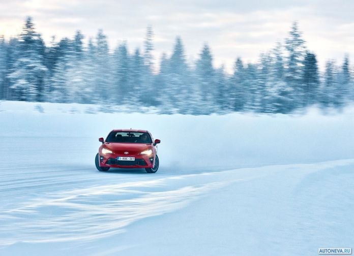 2017 Toyota GT86 - фотография 74 из 123