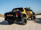 toyota_2017_hilux_tonka_concept_030.jpg