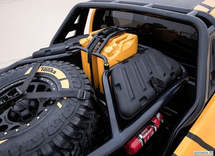 2017 Toyota Hilux Tonka Concept - фотография 45 из 53