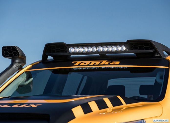 2017 Toyota Hilux Tonka Concept - фотография 46 из 53
