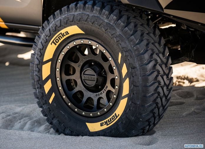 2017 Toyota Hilux Tonka Concept - фотография 49 из 53