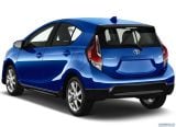 toyota_2017_prius_c_008.jpg