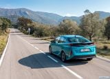 toyota_2017_prius_plug_in_hybrid_079.jpg