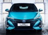 toyota_2017_prius_plug_in_hybrid_083.jpg
