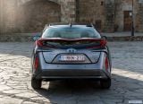 toyota_2017_prius_plug_in_hybrid_090.jpg