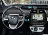 toyota_2017_prius_plug_in_hybrid_095.jpg