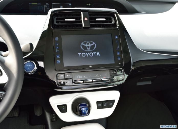 2017 Toyota Prius Plug-in Hybrid - фотография 106 из 160