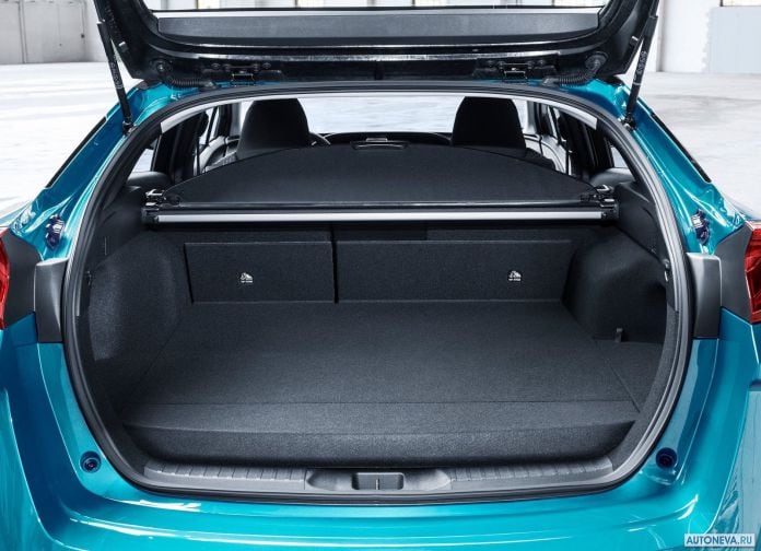 2017 Toyota Prius Plug-in Hybrid - фотография 123 из 160