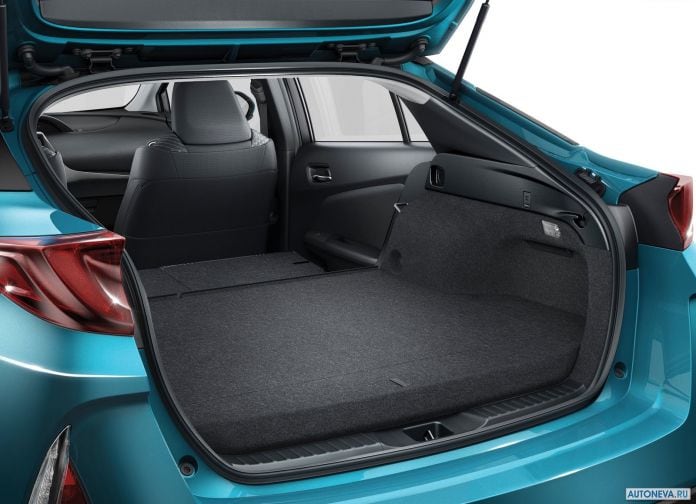2017 Toyota Prius Plug-in Hybrid - фотография 124 из 160