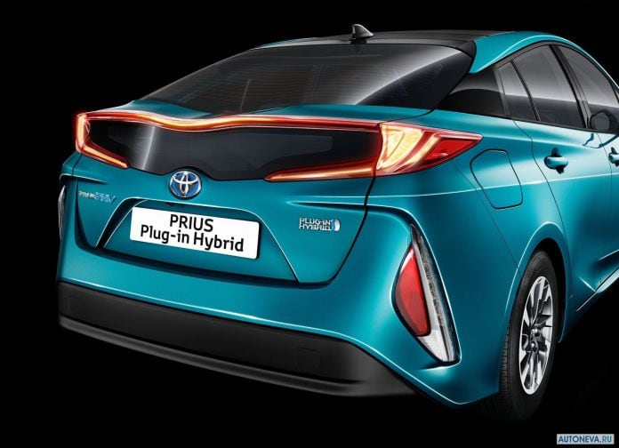 2017 Toyota Prius Plug-in Hybrid - фотография 133 из 160