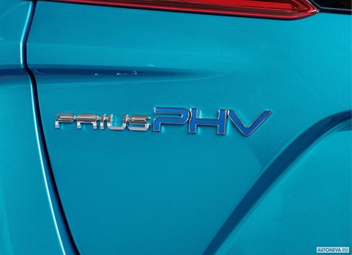 2017 Toyota Prius Plug-in Hybrid - фотография 140 из 160