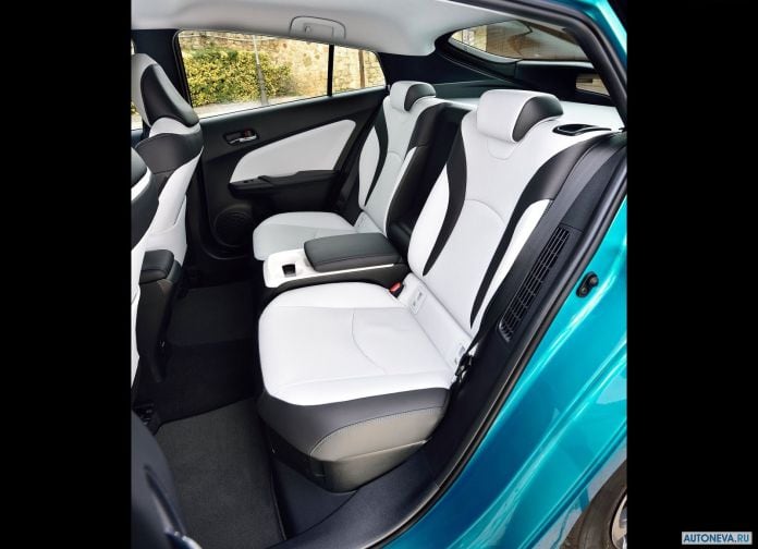 2017 Toyota Prius Plug-in Hybrid - фотография 153 из 160