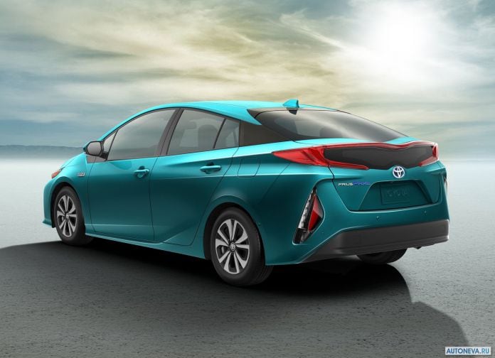 2017 Toyota Prius Prime - фотография 5 из 83