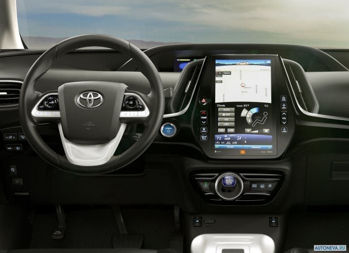 2017 Toyota Prius Prime - фотография 42 из 83
