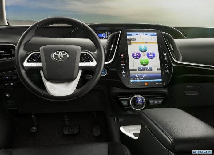 2017 Toyota Prius Prime - фотография 43 из 83