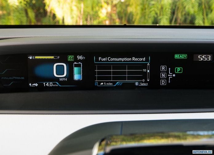 2017 Toyota Prius Prime - фотография 66 из 83