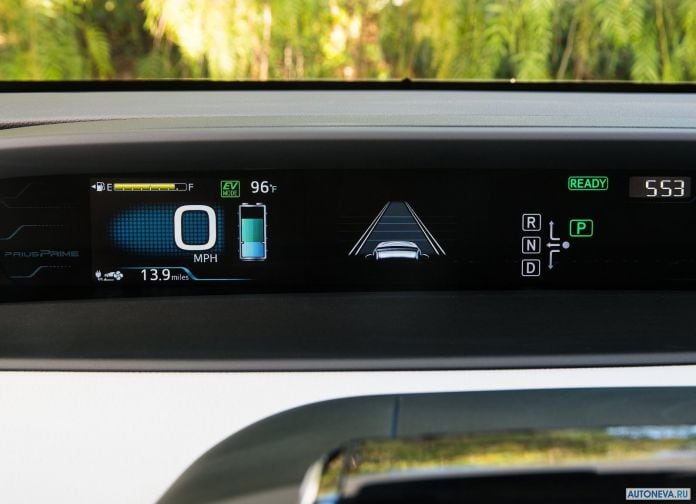 2017 Toyota Prius Prime - фотография 68 из 83