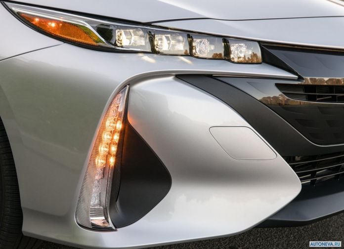 2017 Toyota Prius Prime - фотография 73 из 83