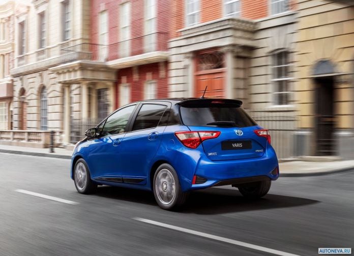 2017 Toyota Yaris - фотография 7 из 28