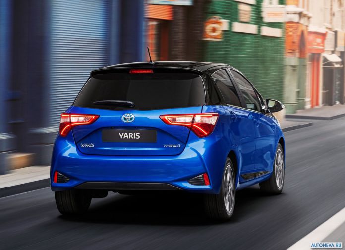 2017 Toyota Yaris - фотография 8 из 28