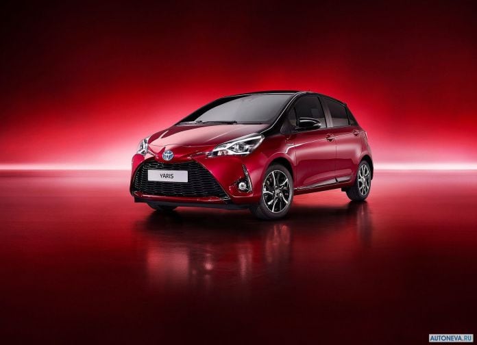2017 Toyota Yaris - фотография 11 из 28
