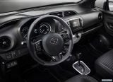 toyota_2017_yaris_019.jpg