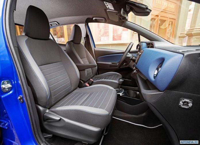 2017 Toyota Yaris - фотография 21 из 28