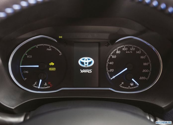 2017 Toyota Yaris - фотография 22 из 28