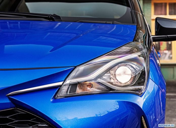 2017 Toyota Yaris - фотография 24 из 28