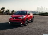 toyota_2018_c_hr_us_version_008.jpg