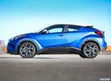 toyota_2018_c_hr_us_version_015.jpg