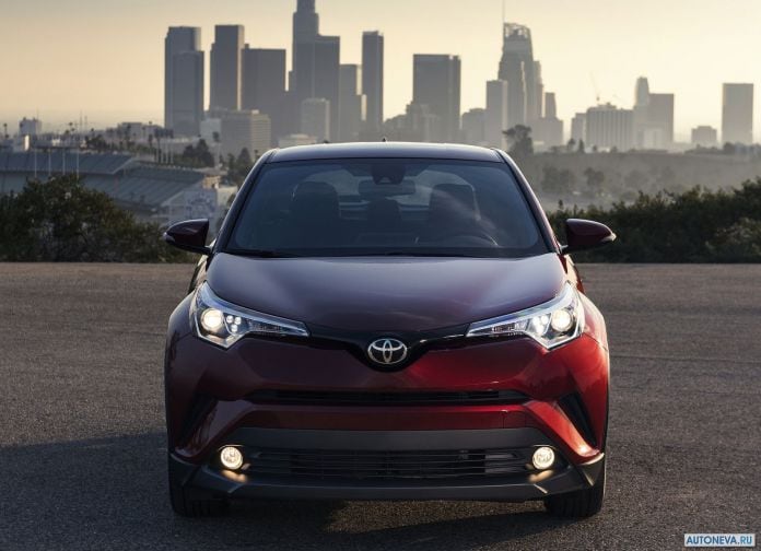 2018 Toyota C-HR US-version - фотография 31 из 95
