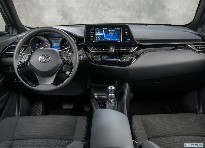 2018 Toyota C-HR US-version - фотография 45 из 95