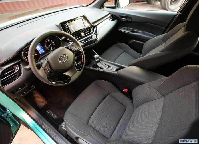 2018 Toyota C-HR US-version - фотография 46 из 95