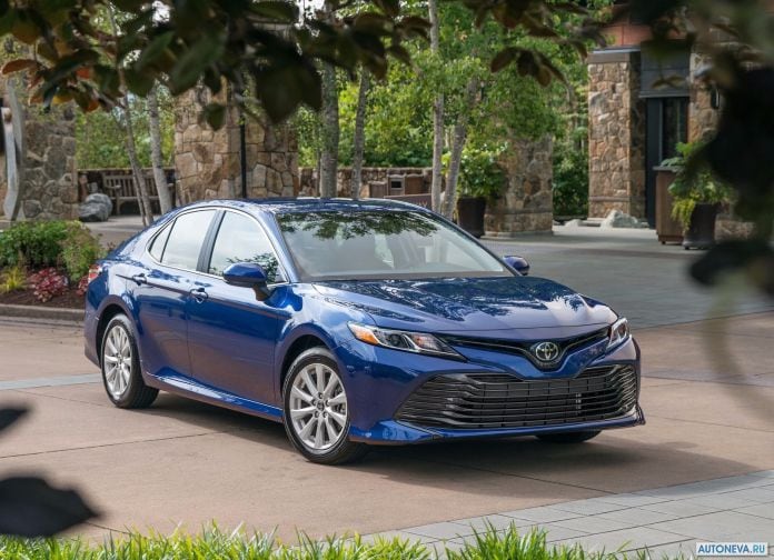 2018 Toyota Camry USA - фотография 6 из 111